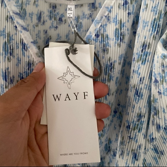 WAYF Surplice Ribbed Cami bodysuit - Picture 6 of 6